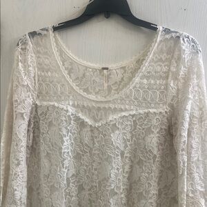 Elegant Lace Long Sleeve Top